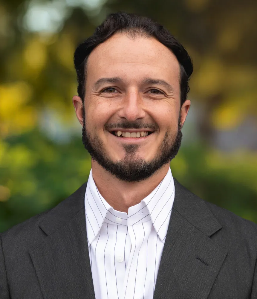 Casey Asplund headshot
